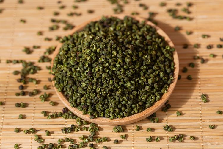 陈飞,公司经营范围包括:香辛料,农副产品收购,加工,销售及